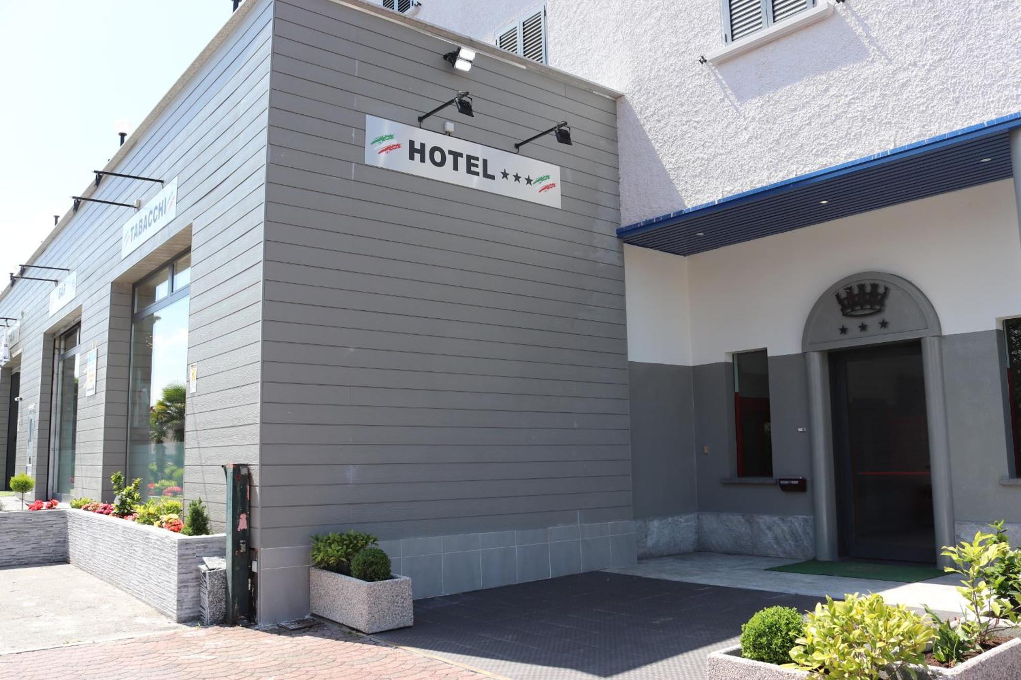 Hotel Italia Дормелето Екстериор снимка