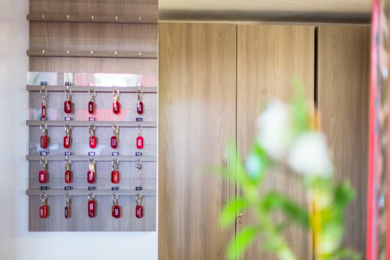 Hotel Italia Дормелето Екстериор снимка